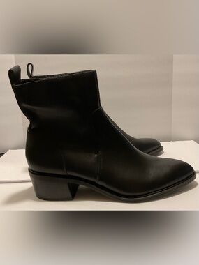 NWT- Dolce Vita ‘Brielle’ Boots, Black Leather, Block Heel, Sz 10